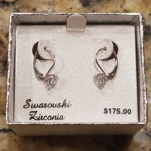 10k White Gold Swarovski Earrings
